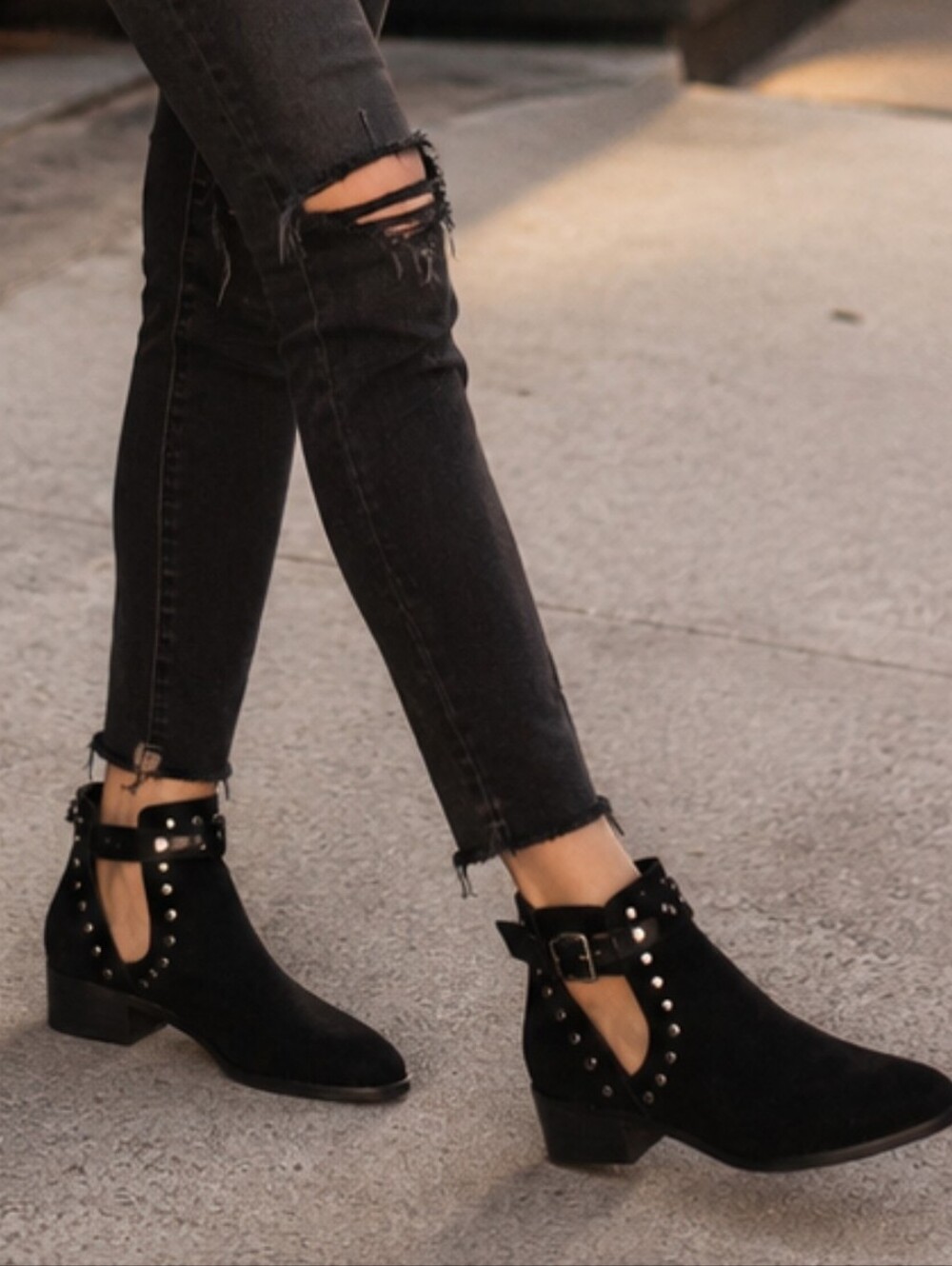 Carlos by Carlos Santana Black Studded Cutout Ankle Boots Size 8M